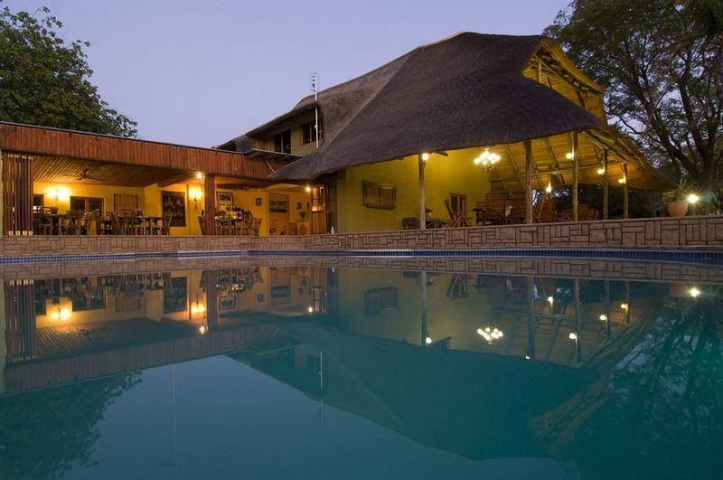 Kubu Safari Lodge โฮดสปรูท ภายนอก รูปภาพ