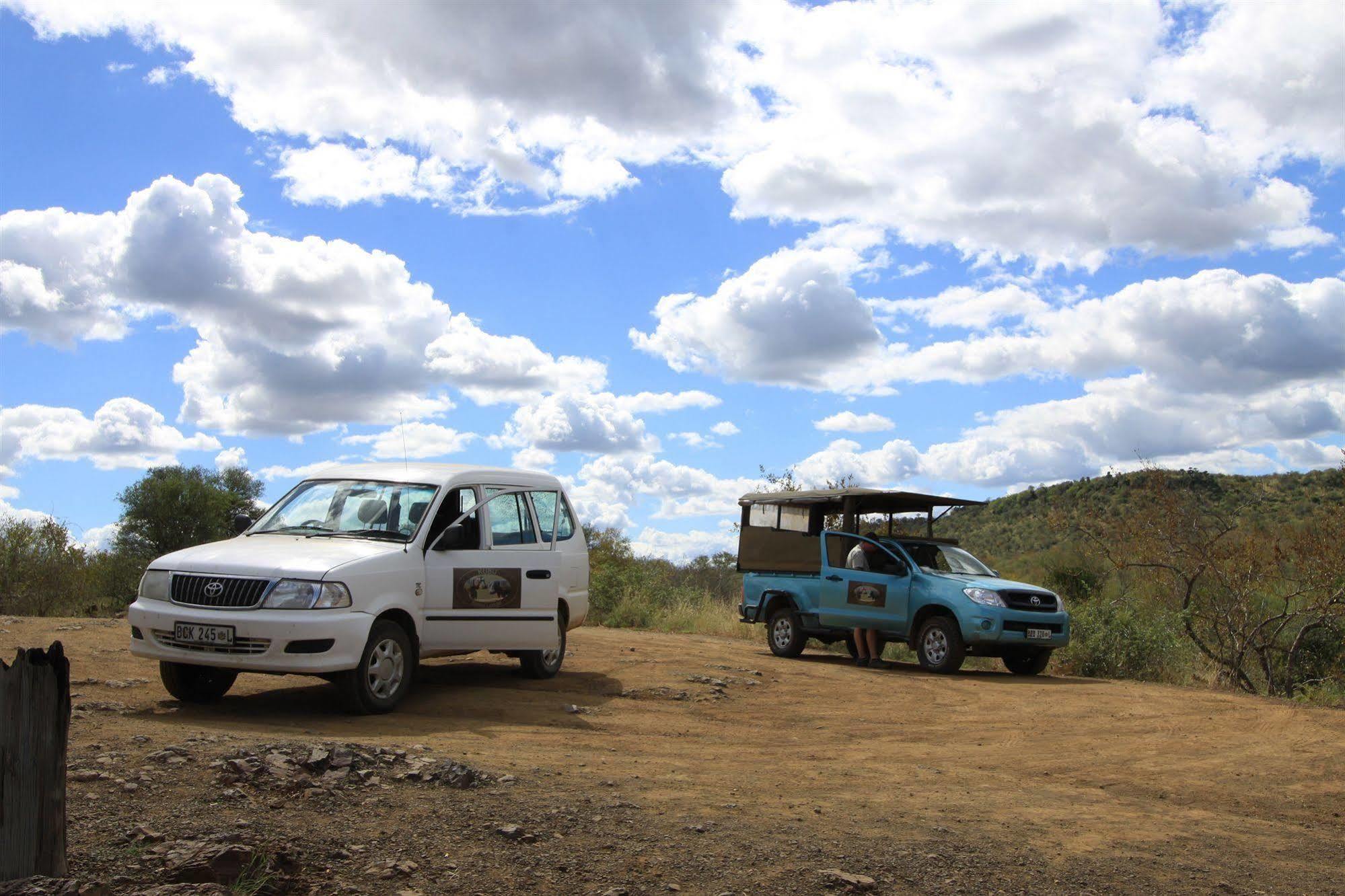 Kubu Safari Lodge โฮดสปรูท ภายนอก รูปภาพ