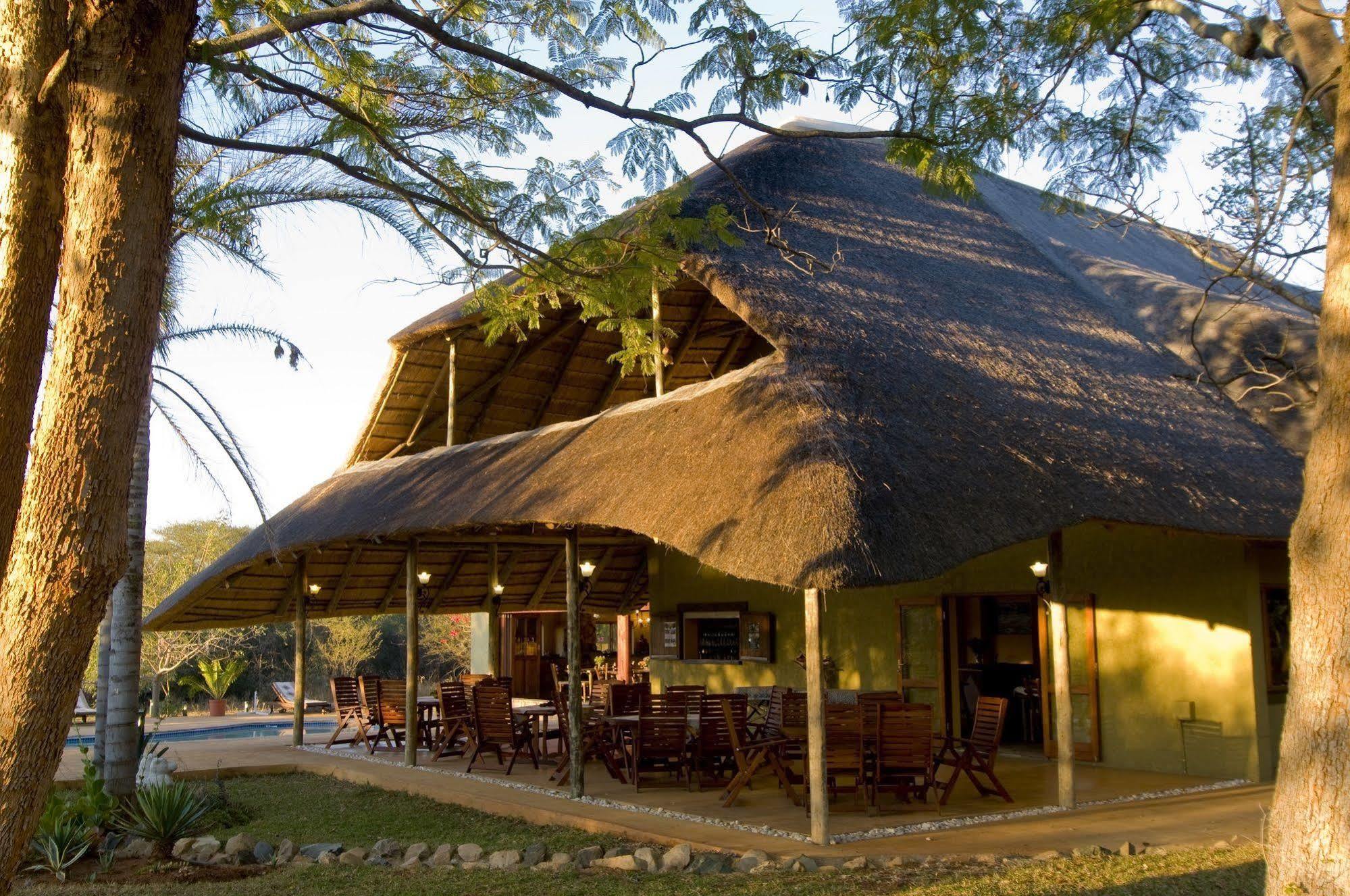 Kubu Safari Lodge โฮดสปรูท ภายนอก รูปภาพ